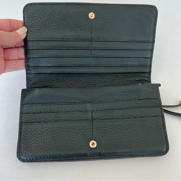 ♦️SOLD♦️TOUS Rose Collection Dark Green Pebbled Calfskin Leather Front Logo Flap - Picture 7 of 13